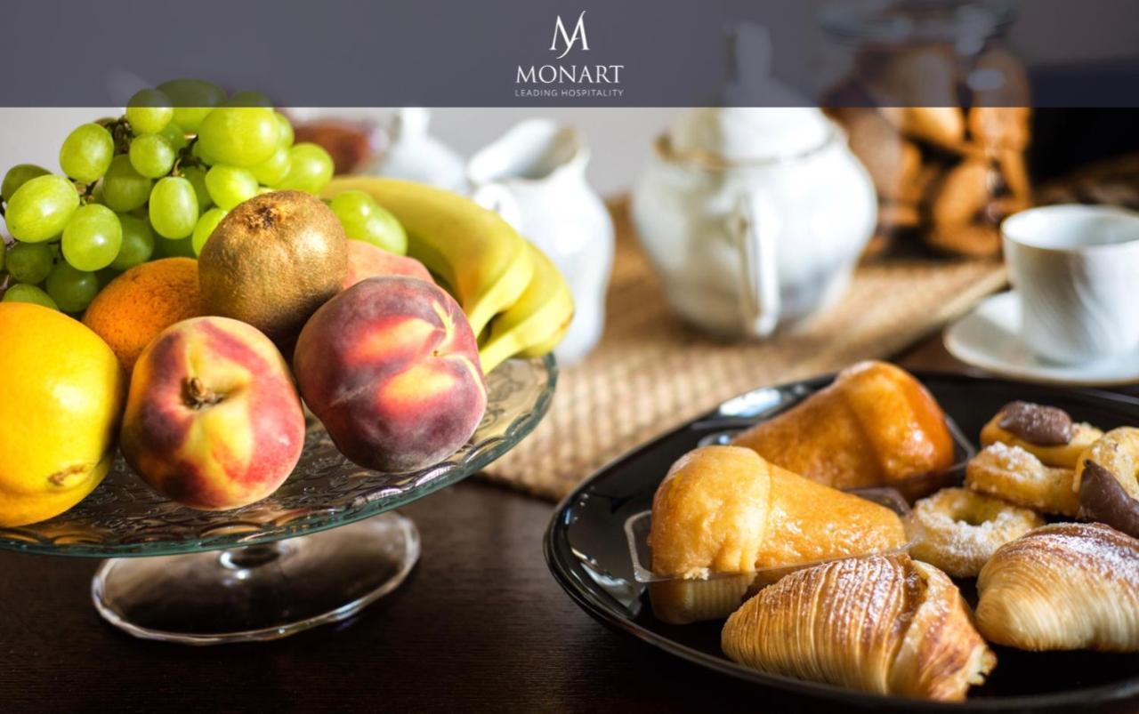 Bed & Breakfast Monart Hospitality 2*